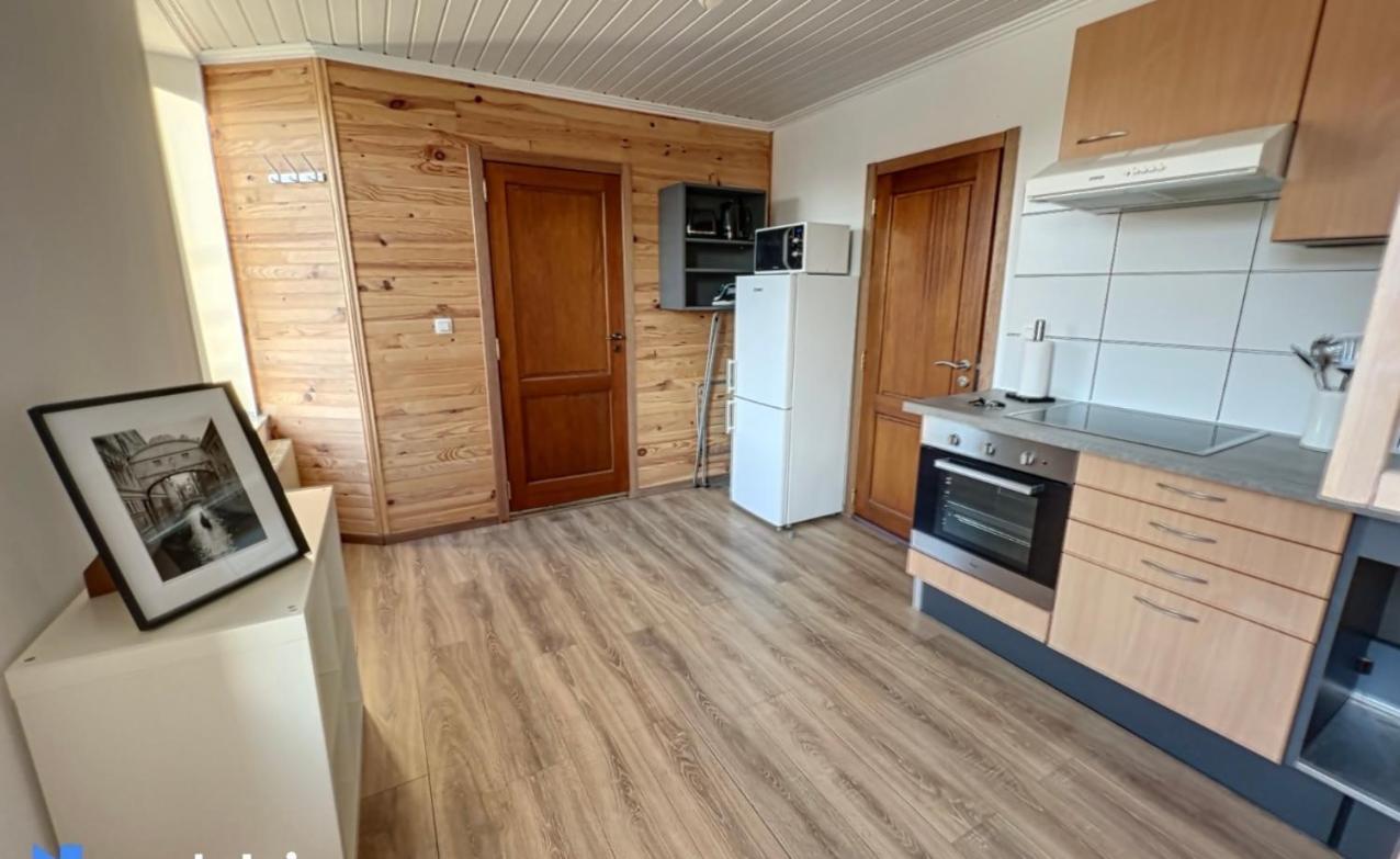Charbonnel 1 A Charleroi-Airport Apartment ภายนอก รูปภาพ