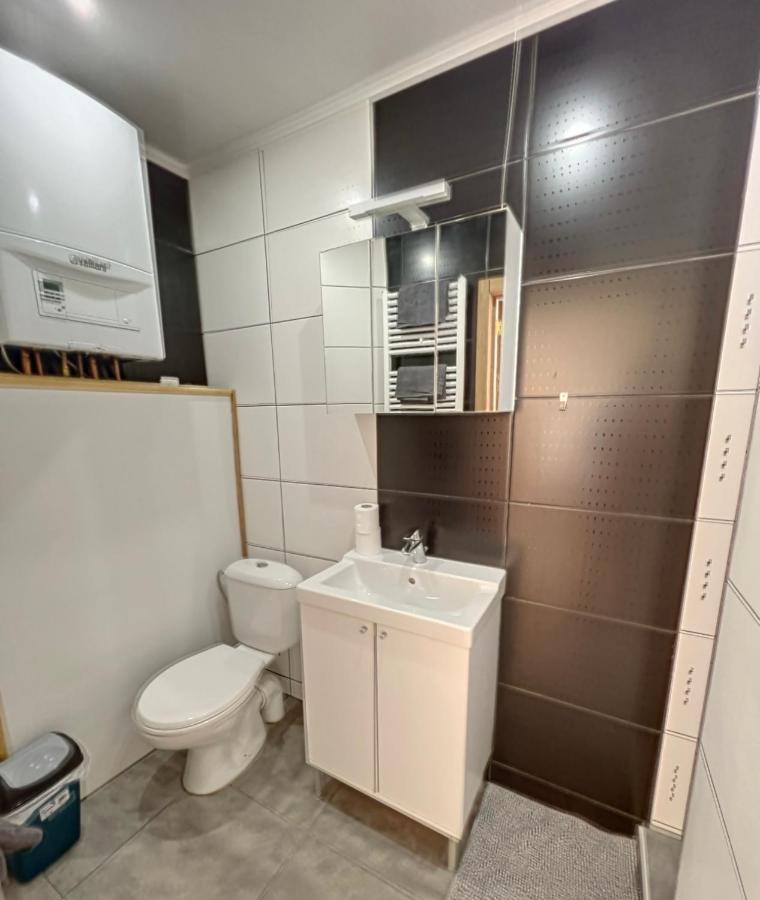 Charbonnel 1 A Charleroi-Airport Apartment ภายนอก รูปภาพ