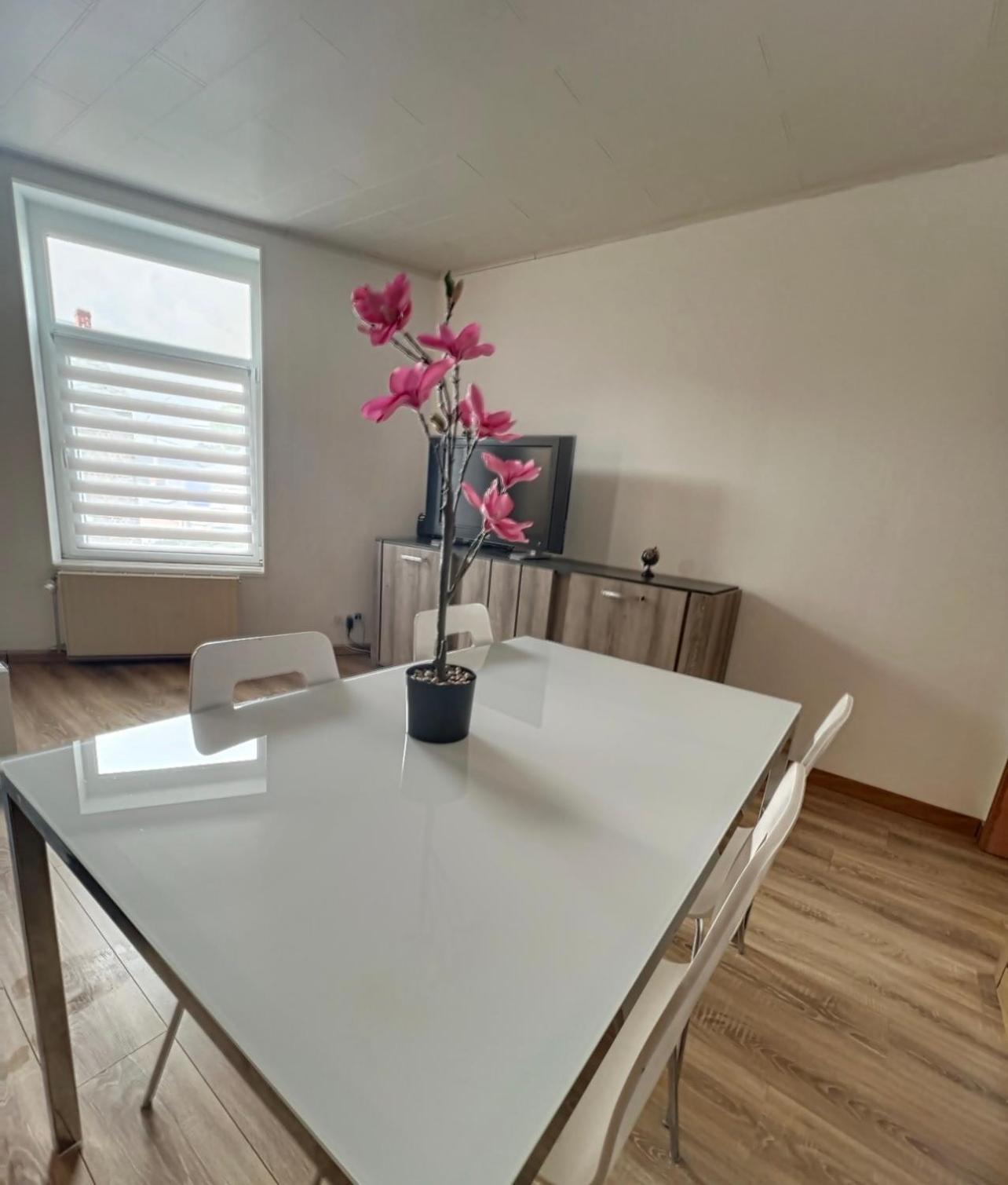 Charbonnel 1 A Charleroi-Airport Apartment ภายนอก รูปภาพ